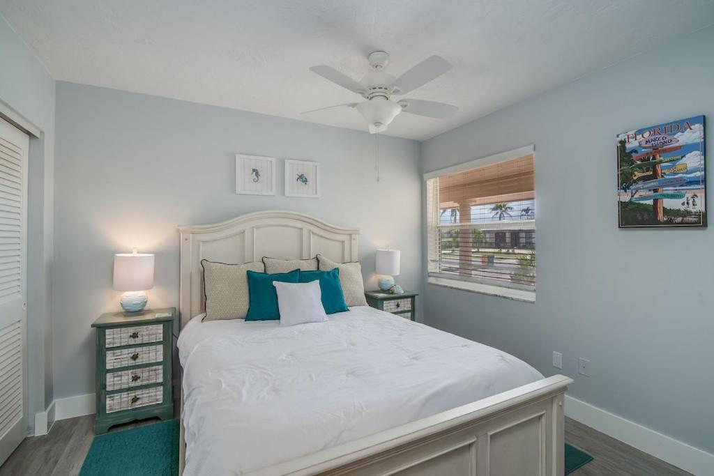 Mermaid Manor; Waterfront With Direct Ocean Access And Private Heated Pool Casa vacanze Marco Island