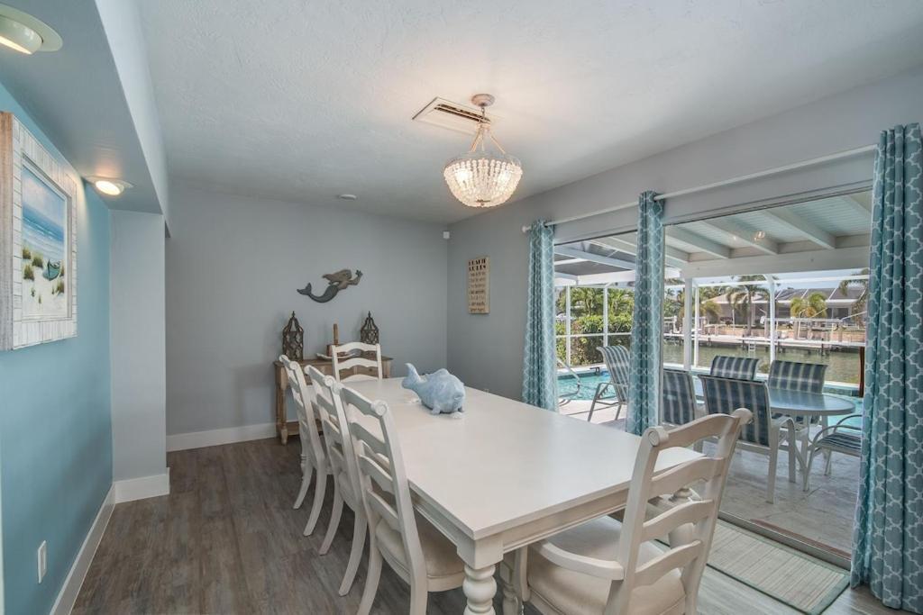 Casa vacanze Mermaid Manor; Waterfront With Direct Ocean Access And Private Heated Pool *