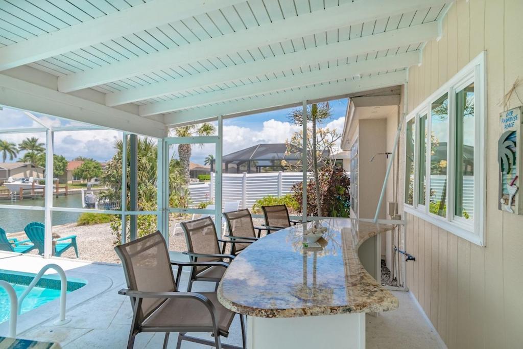 Mermaid Manor; Waterfront With Direct Ocean Access And Private Heated Pool Casa vacanze